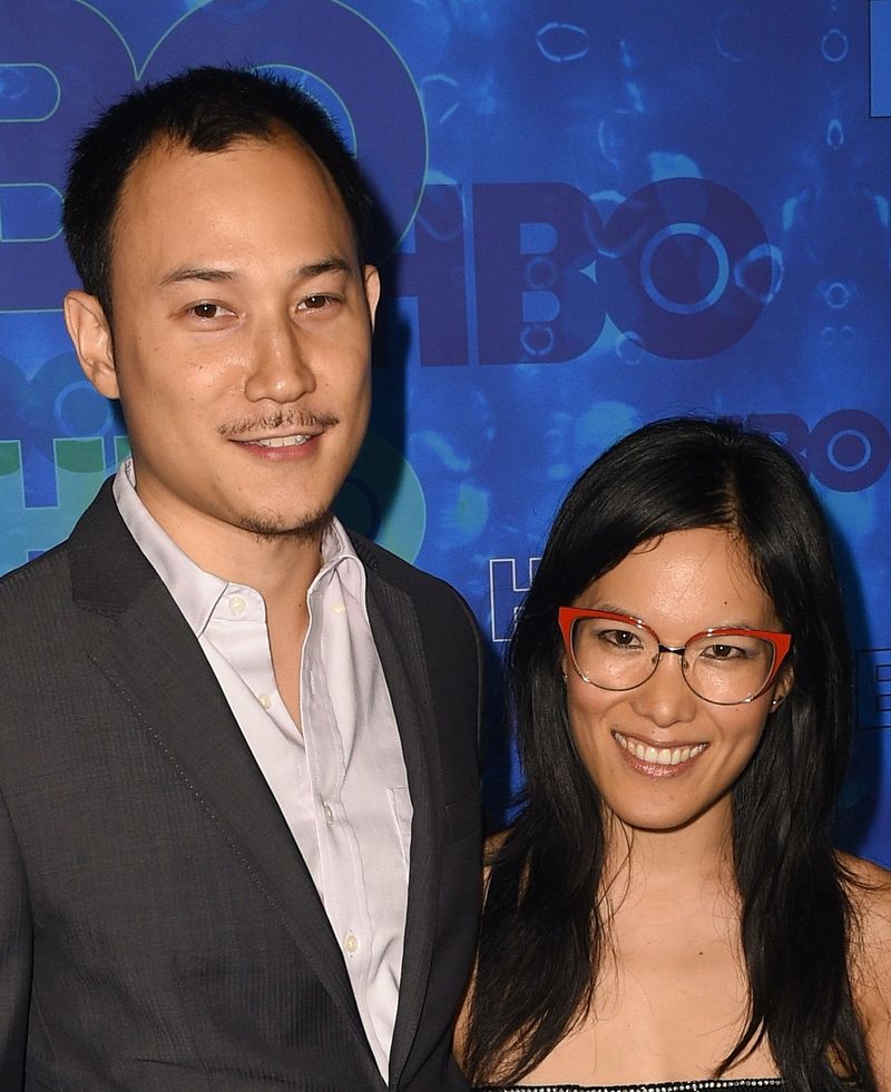 Comedian Ali Wong und Justin Hakuta lassen sich nach acht Jahren Ehe scheiden.