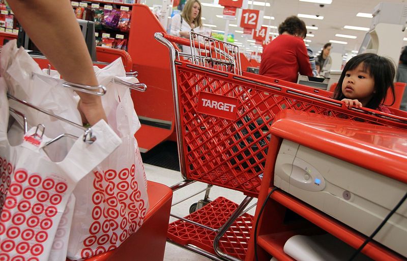 Wenn Sie bei Target einkaufen, sollten Sie das einjährige Rückgaberecht auf ihre exklusiven Produkte beachten.